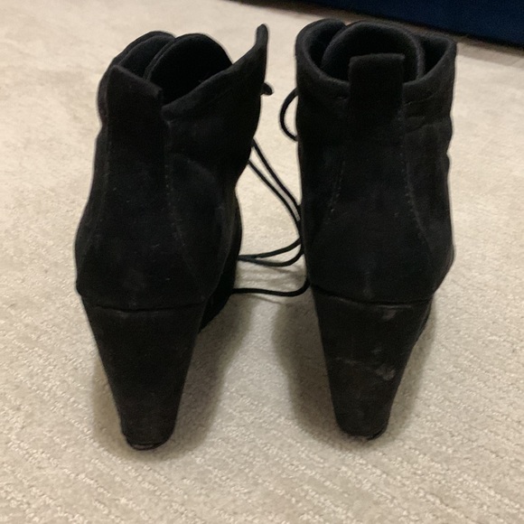 Vintage black Aldo bootie wedges - Picture 3 of 3